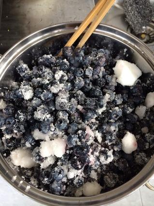 <a href=/shicai/guopin/LanMei/index.html target=_blank><u>蓝莓</u></a>果酱