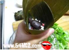 豆沙<a href=zt/zongzi target=_blank><u>粽子的做法</u></a>4