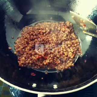 料多多<a href=/shicai/shucai/XiangGu/index.html target=_blank><u>香菇</u></a>酱