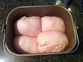 <a href=/shicai/shucai/ZiGanLan/index.html target=_blank><u>紫甘蓝</u></a>汁<a href=/shicai/mimian/MianBao/index.html target=_blank><u>面包</u></a>