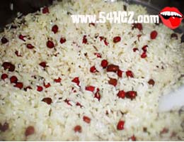 <a href=/shicai/mimian/HongDou/index.html target=_blank><u>红豆</u></a><a href=zt/zongzi target=_blank><u>粽子的做法</u></a>4