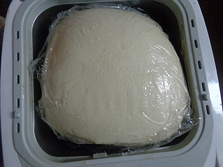 豆沙墨西哥<a href=/shicai/mimian/MianBao/index.html target=_blank><u>面包</u></a>