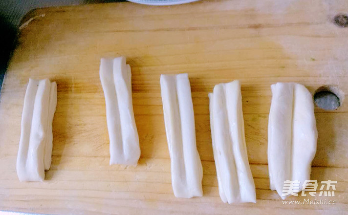 #香雪面粉#香酥<a href=/shicai/mimian/YouTiao/index.html target=_blank><u>油条</u></a>的做法