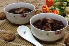 蜜<a href=/shicai/guopin/Zao/index.html target=_blank><u>枣</u></a>核<a href=/shicai/guopin/Tao/index.html target=_blank><u>桃</u></a>羹