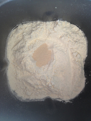 <a href=/shicai/mimian/MianBao/index.html target=_blank><u>面包</u></a>机版<a href=/shicai/guopin/HeiJiaLun/index.html target=_blank><u>黑加仑</u></a>切片<a href=/shicai/mimian/MianBao/index.html target=_blank><u>面包</u></a>