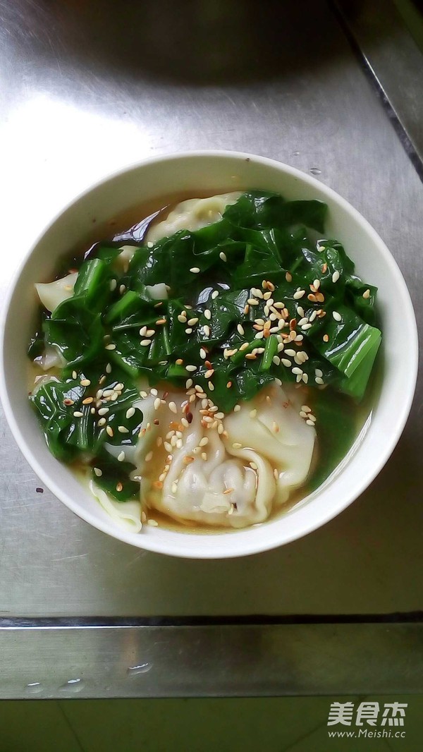 <a href=/shicai/shucai/QingCai/index.html target=_blank><u>青菜</u></a>水饺的做法