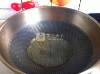 <a href=/shicai/shucai/ShanYao/index.html target=_blank><u>山药</u></a>面筋炒<a href=/shicai/shucai/SiGua/index.html target=_blank><u>丝瓜</u></a>