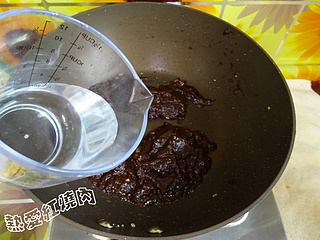 <a href=/shicai/rouqin/JiDan/index.html target=_blank><u>鸡蛋</u></a>炸酱<a href=/shicai/shucai/BoCai/index.html target=_blank><u>菠菜</u></a>面