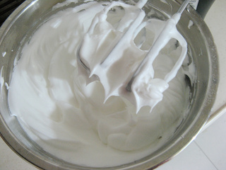 椰蓉<a href=zt/qifengdg target=_blank><u>戚风蛋糕</u></a>