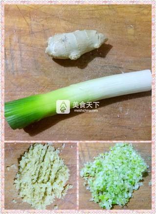 <a href=/shicai/shucai/BuQi/index.html target=_blank><u>荸荠</u></a>水饺