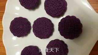 <a href=/shicai/shucai/ZiShu/index.html target=_blank><u>紫薯</u></a>豆沙饼