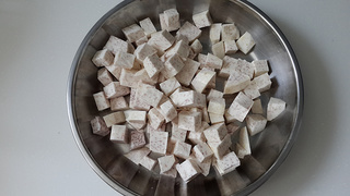 <a href=/shicai/shucai/XiangYu/index.html target=_blank><u>香芋</u></a><a href=/shicai/mimian/NiuNai/index.html target=_blank><u>牛奶</u></a><a href=/shicai/mimian/XiMi/index.html target=_blank><u>西米</u></a>露