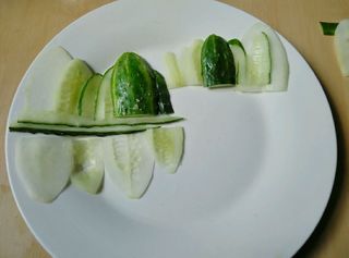 <a href=/shicai/shucai/HuangGua/index.html target=_blank><u>黄瓜</u></a>山水拼盘