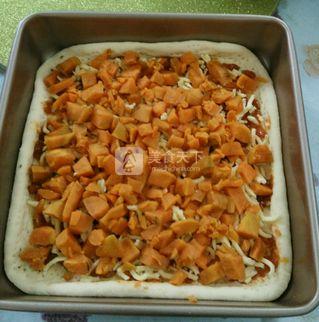 <a href=/shicai/shucai/HongShu/index.html target=_blank><u>红薯</u></a>披萨