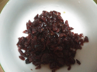 <a href=/shicai/guopin/ManYueMei/index.html target=_blank><u>蔓越莓</u></a>奶香小蛋糕