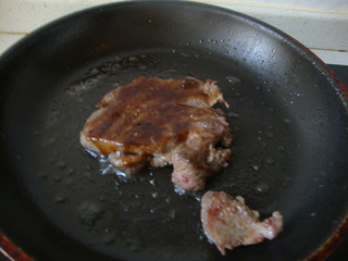 煎菲力<a href=/shicai/rouqin/NiuPai/index.html target=_blank><u>牛排</u></a>