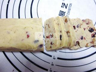 <a href=/shicai/guopin/ManYueMei/index.html target=_blank><u>蔓越莓</u></a>红<a href=/shicai/guopin/Zao/index.html target=_blank><u>枣</u></a>饼干