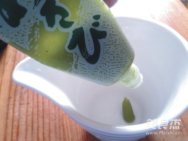 凉拌菌菇<a href=/shicai/mimian/DouFu/index.html target=_blank><u>豆腐</u></a>的做法