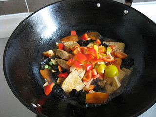 家常烧<a href=/shicai/mimian/DouFu/index.html target=_blank><u>豆腐</u></a>