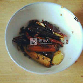 料多多<a href=/shicai/shucai/XiangGu/index.html target=_blank><u>香菇</u></a>酱