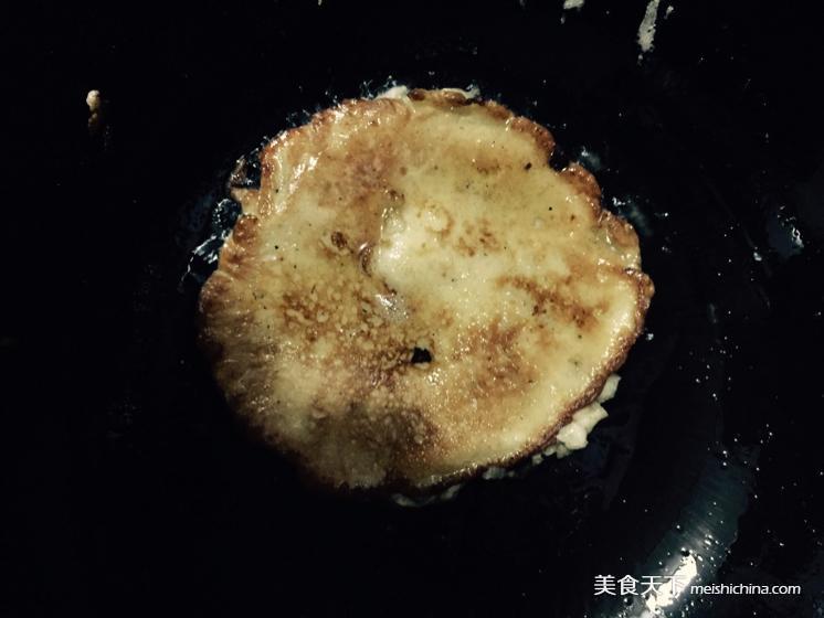 <a href=/shicai/mimian/NiuNai/index.html target=_blank><u>牛奶</u></a><a href=/shicai/guopin/XianJiao/index.html target=_blank><u>香蕉</u></a>饼