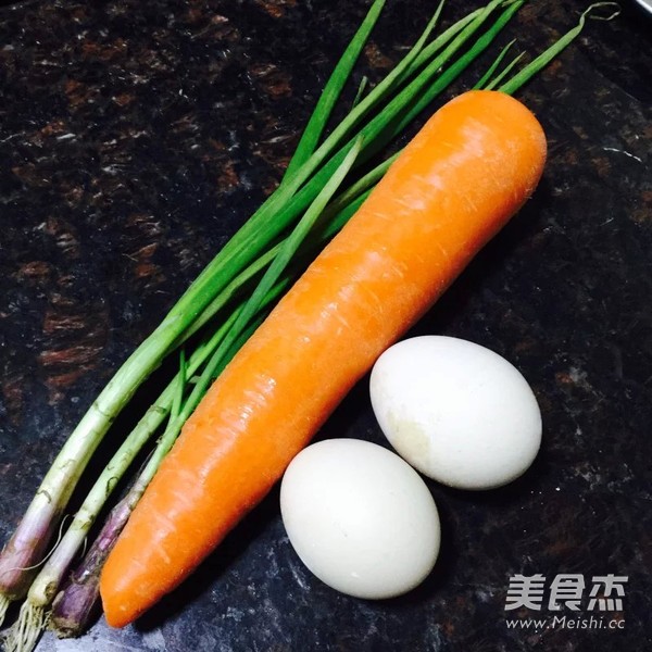 <a href=/shicai/shucai/HuLuoBo/index.html target=_blank><u>胡<a href=/shicai/shucai/LuoBo/index.html target=_blank><u>萝卜</u></a></u></a><a href=/shicai/rouqin/JiDan/index.html target=_blank><u>鸡蛋</u></a>炒<a href=/shicai/mimian/MiFen/index.html target=_blank><u>米粉</u></a>的做法