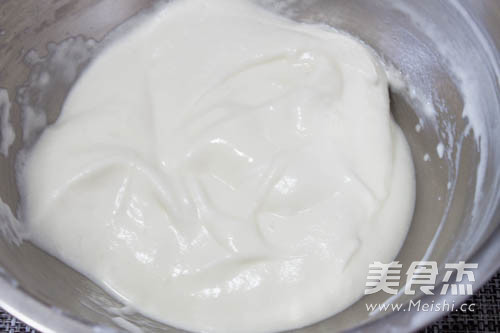 <a href=/shicai/mimian/SuanNai/index.html target=_blank><u>酸奶</u></a>溶豆-入口即化的做法