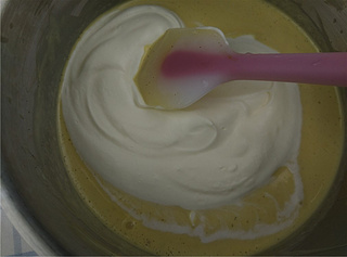 <a href=/shicai/shucai/HuLuoBo/index.html target=_blank><u>胡<a href=/shicai/shucai/LuoBo/index.html target=_blank><u>萝卜</u></a></u></a>香草蛋糕