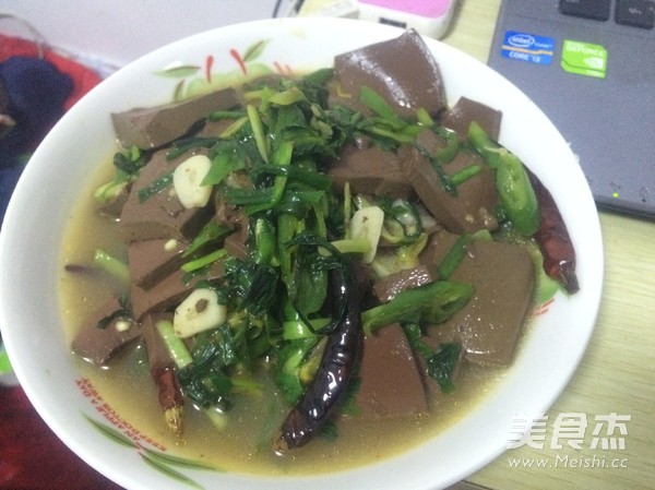 <a href=/shicai/shucai/JiuCai/index.html target=_blank><u>韭菜</u></a>炒鸭<a href=/shicai/rouqin/Xue/index.html target=_blank><u>血</u></a>的做法