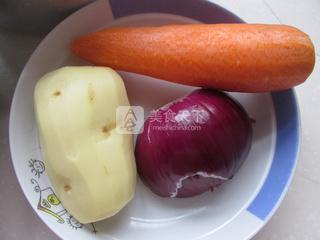 <a href=/shicai/rouqin/PaiGu/index.html target=_blank><u>排骨</u></a>咖喱<a href=/shicai/mimian/MiFan/index.html target=_blank><u>米饭</u></a>