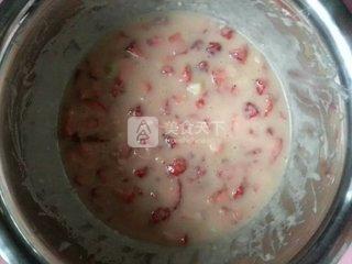 <a href=/shicai/guopin/XingRen/index.html target=_blank><u><a href=/shicai/guopin/Xing/index.html target=_blank><u>杏</u></a>仁</u></a><a href=/shicai/guopin/CaoMei/index.html target=_blank><u>草莓</u></a>派