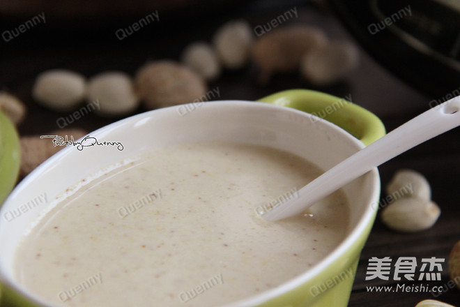 <a href=/shicai/guopin/KaiXinGuo/index.html target=_blank><u>开心果</u></a>米糊的做法