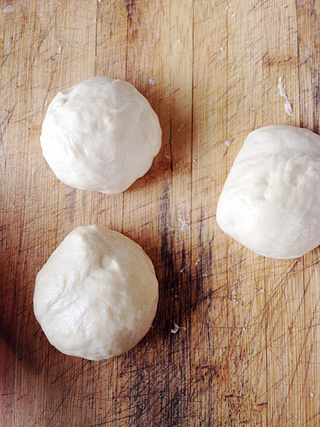 <a href=/shicai/mimian/YuMi/index.html target=_blank><u>玉米</u></a><a href=/shicai/rouqin/HuoTui/index.html target=_blank><u>火腿</u></a>小批萨