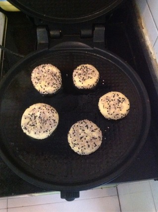 <a href=/shicai/shucai/NanGua/index.html target=_blank><u>南瓜</u></a>饼