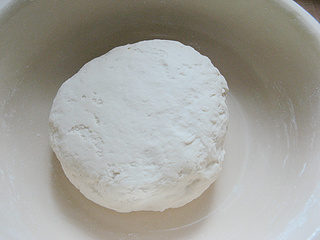 <a href=/shicai/rouqin/ZhuRou/index.html target=_blank><u>猪肉</u></a>香芹水饺