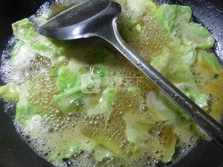 咖喱圆<a href=/shicai/shucai/BaiCai/index.html target=_blank><u>白菜</u></a>面疙瘩