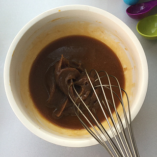 六寸红<a href=/shicai/guopin/Zao/index.html target=_blank><u>枣</u></a><a href=zt/qifengdg target=_blank><u>戚风蛋糕</u></a>