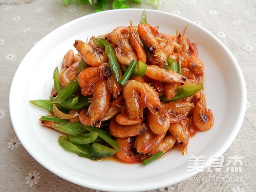 油爆河虾的做法