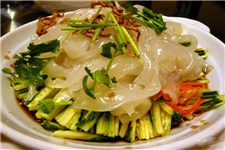 <a href=/shicai/shucai/HuangGua/index.html target=_blank><u>黄瓜</u></a>拉皮的做法