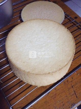 原味<a href=zt/qifengdg target=_blank><u>戚风蛋糕</u></a>