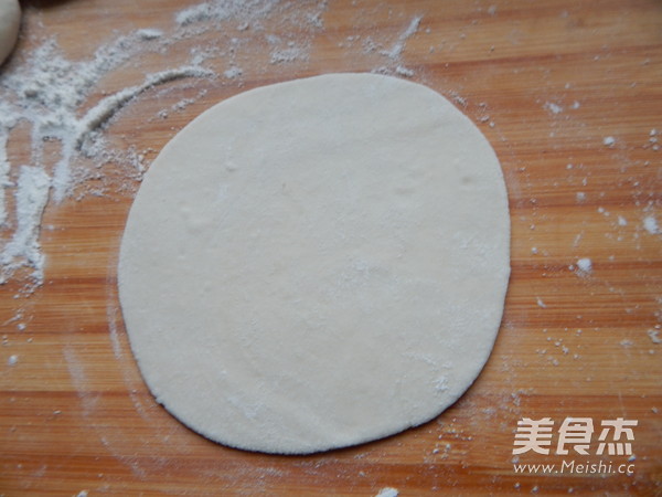 <a href=/shicai/shucai/BoCai/index.html target=_blank><u>菠菜</u></a><a href=/shicai/mimian/FenSi/index.html target=_blank><u>粉丝</u></a>盒的做法