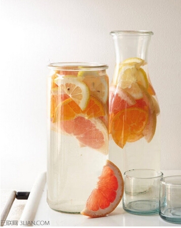 老人服药牢记饮食禁忌       