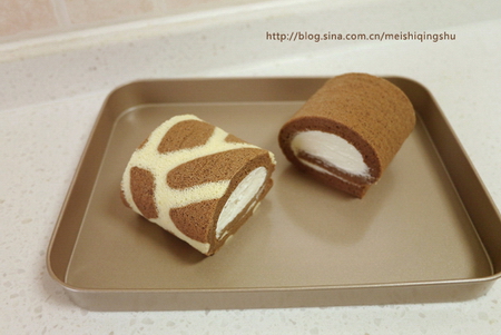 <a href=/shicai/mimian/QiaoKeLi/index.html target=_blank><u>巧克力</u></a>蛋糕卷的做法