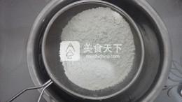 红糖<a href=/shicai/guopin/ZhiMa/index.html target=_blank><u>芝麻</u></a>香薄饼