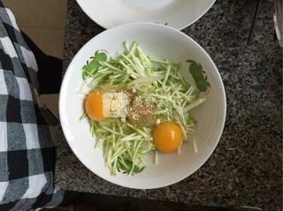 <a href=/shicai/shucai/XiHuLu/index.html target=_blank><u>西葫芦</u></a>塌子