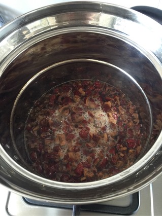 红<a href=/shicai/guopin/Zao/index.html target=_blank><u>枣</u></a>蛋糕