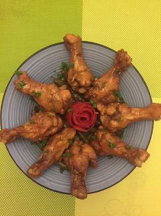 烧<a href=/shicai/rouqin/JiTui/index.html target=_blank><u>鸡腿</u></a>