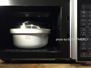 蒸着吃的卤<a href=/shicai/rouqin/ZhuXin/index.html target=_blank><u>猪心</u></a>