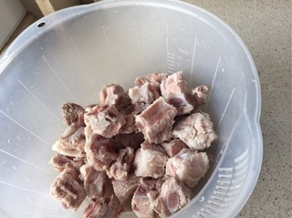 粽子烧<a href=/shicai/rouqin/PaiGu/index.html target=_blank><u>排骨</u></a>