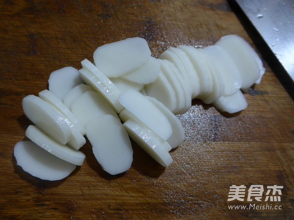 咖喱天菜芯煮<a href=/shicai/mimian/NianGao/index.html target=_blank><u>年糕</u></a>的做法